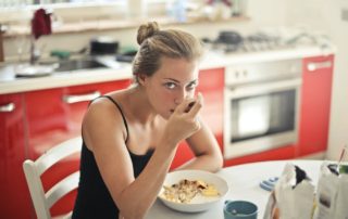 women eating